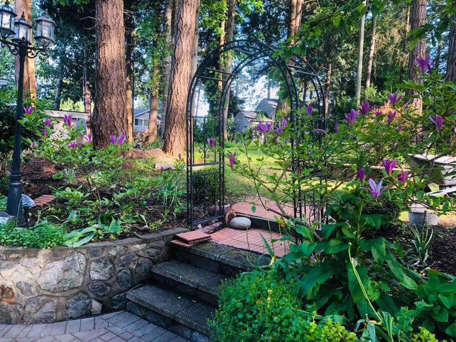 Saanichton Waterfront 2Br Suite With Superb Views Extérieur photo