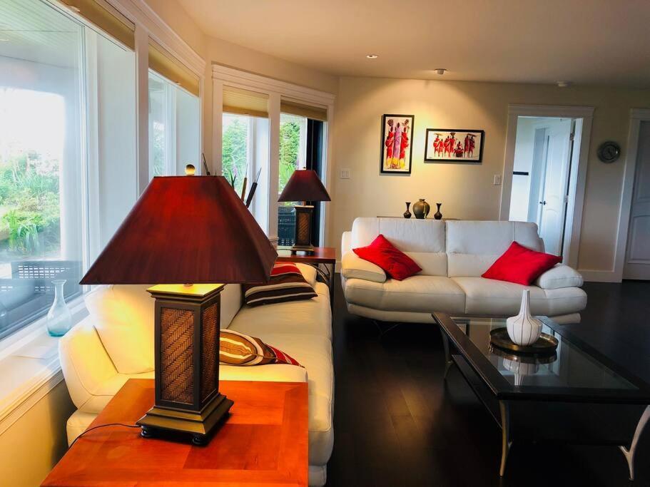 Saanichton Waterfront 2Br Suite With Superb Views Extérieur photo