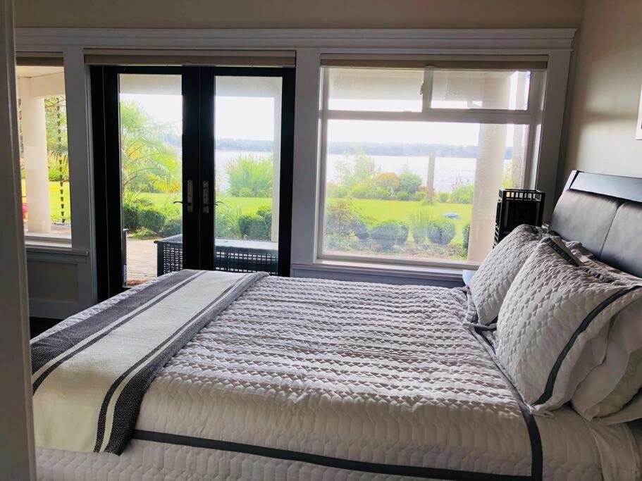 Saanichton Waterfront 2Br Suite With Superb Views Extérieur photo